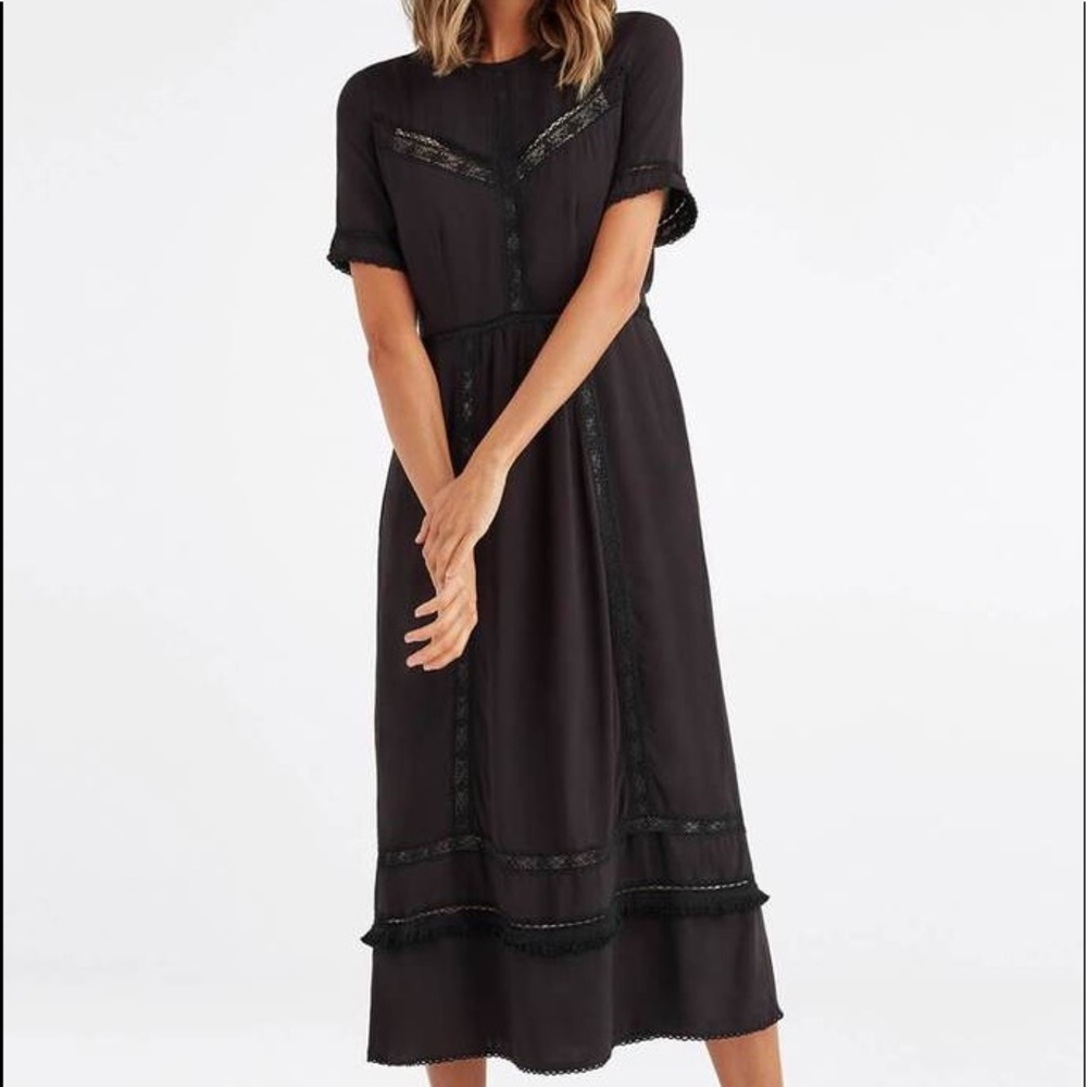 Vetta Capsule | The Lace Midi Dress | S | Black